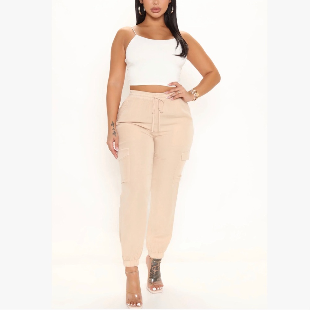 ✨Brand New Khaki Joggers, Small✨